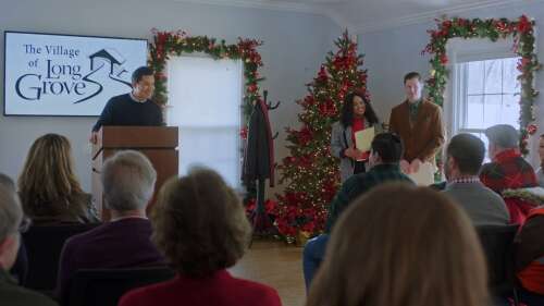 Mario Lopez holiday movie filmed in Long Grove set to debut Dec. 7